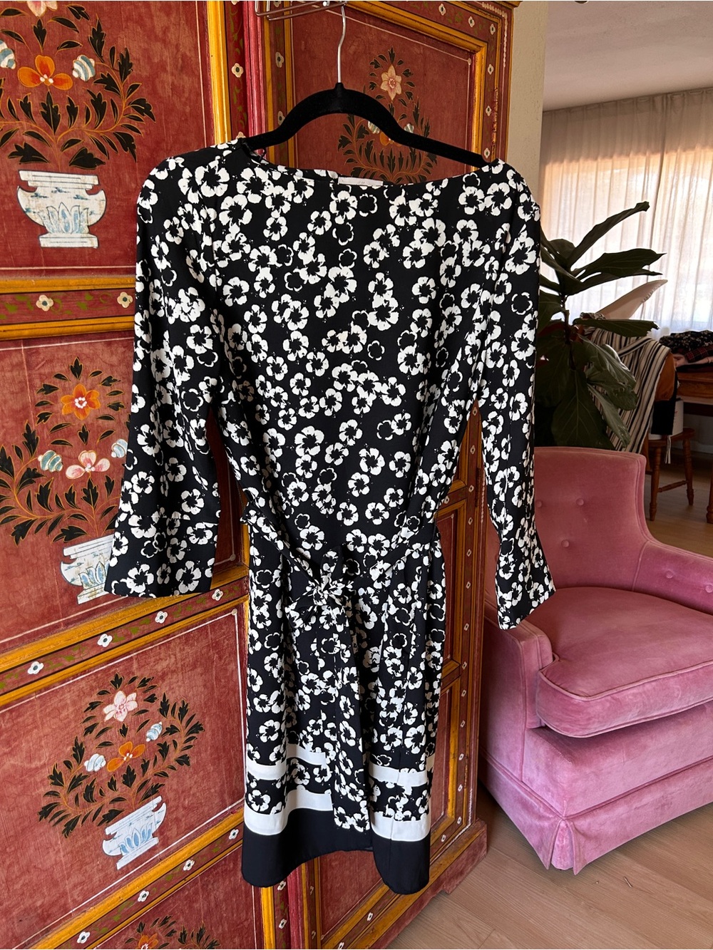 H&M Black and White Floral Tie-Waist 3/4 Sleeve Dress